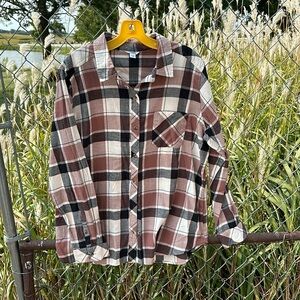 Women’s XL Sonoma Button Up Flannel Tan/White/Black